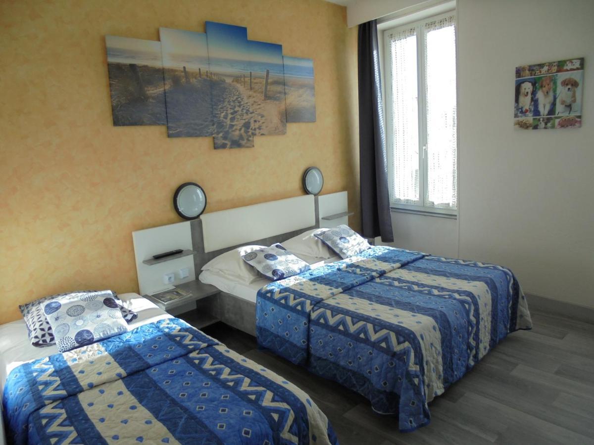 Hotel De La Gare Монлюсон Экстерьер фото